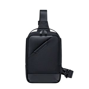 کیف کراس بادی آرکتیک هانتر مدل Arctic Hunter XB00693